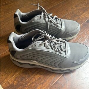 Men's Gray STEEL TOE Athletic Sneakers
